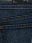 Укороченные джинсы из темного денима J Brand  –  Деталь