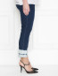 Укороченные джинсы из смешанного хлопка с узором "тай-дай" Persona by Marina Rinaldi  –  МодельВерхНиз2