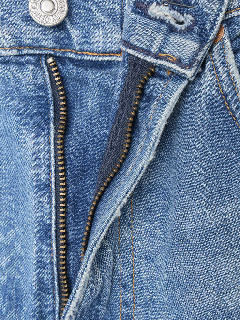 Укороченные джинсы из хлопка  - Деталь