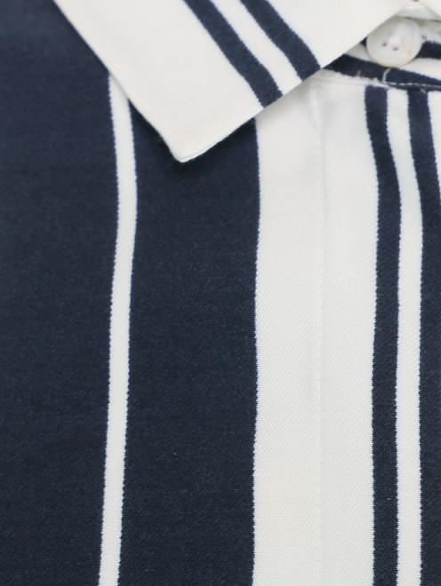 Блуза асимметричного кроя с узором "полоска" - Деталь1