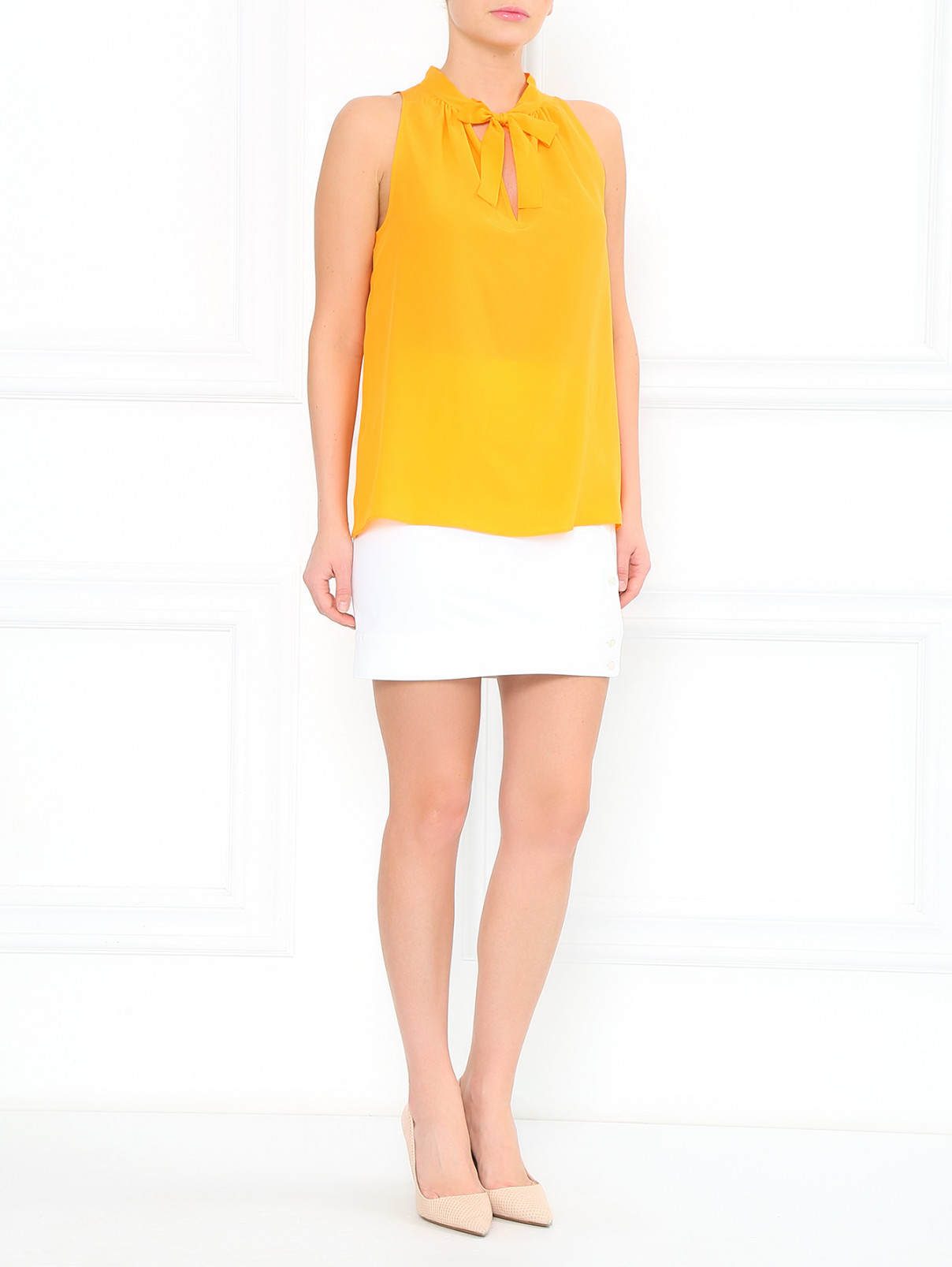 Шелковая блуза без рукавов Moschino Cheap&Chic  –  Модель Общий вид  – Цвет:  Оранжевый