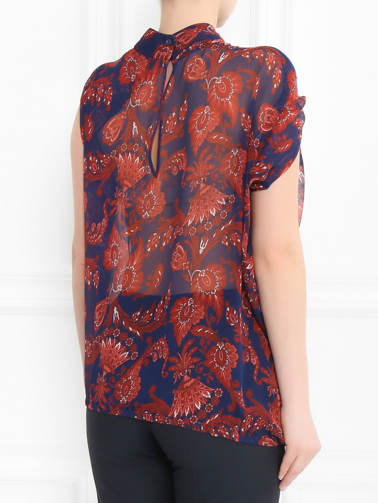 Полупрозрачная блуза из шелка асимметричного кроя с узором "пейсли" Strenesse  –  Модель Верх-Низ1  – Цвет:  Узор