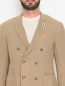Двубортный пиджак из льна с карманами LARDINI  –  МодельОбщийВид1