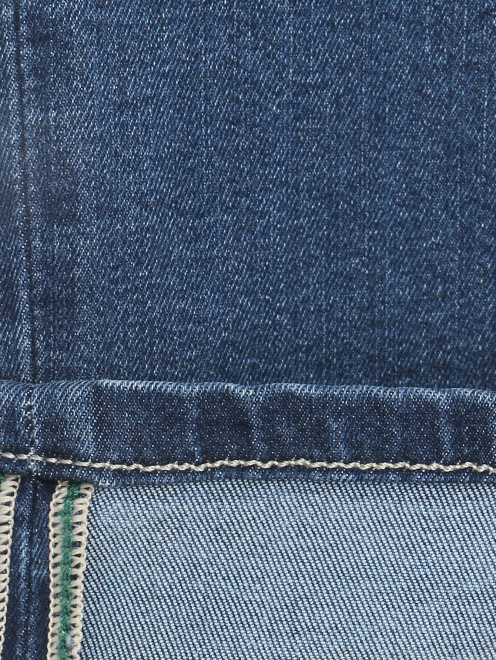 Прямые джинсы с надрезами - Деталь2