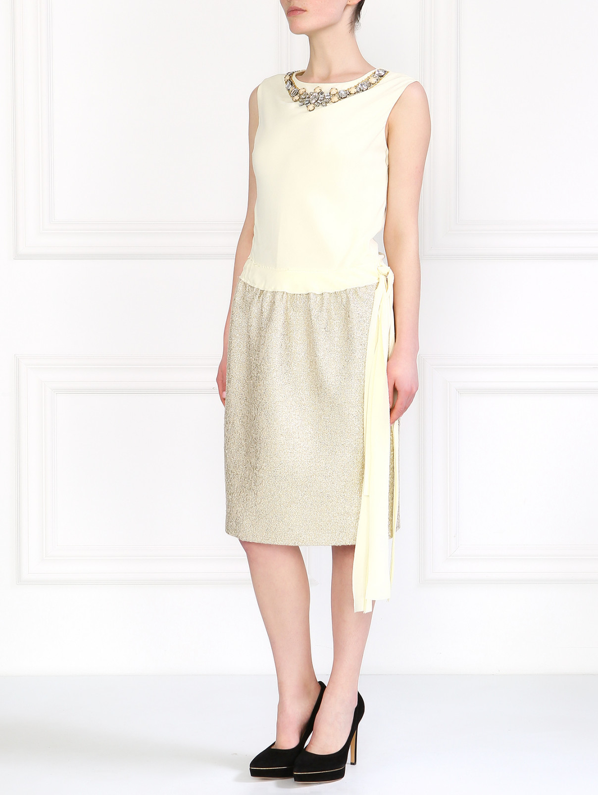 Вечернее платье с декоративным колье Moschino  –  Модель Общий вид  – Цвет:  Желтый