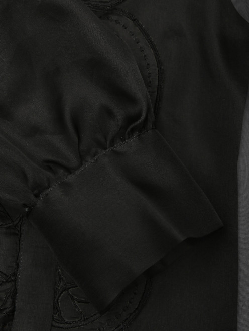 Полупрозрачная блуза из шелка - Деталь