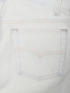 Джинсы-бойфренды декорированные искусственным жемчугом Forte Dei Marmi Couture  –  Деталь