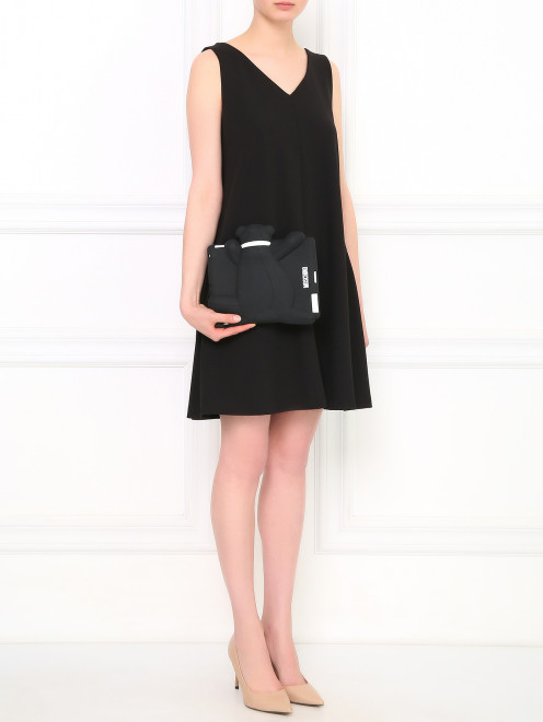 Чехол для IPad 2 Moschino - Модель Общий вид