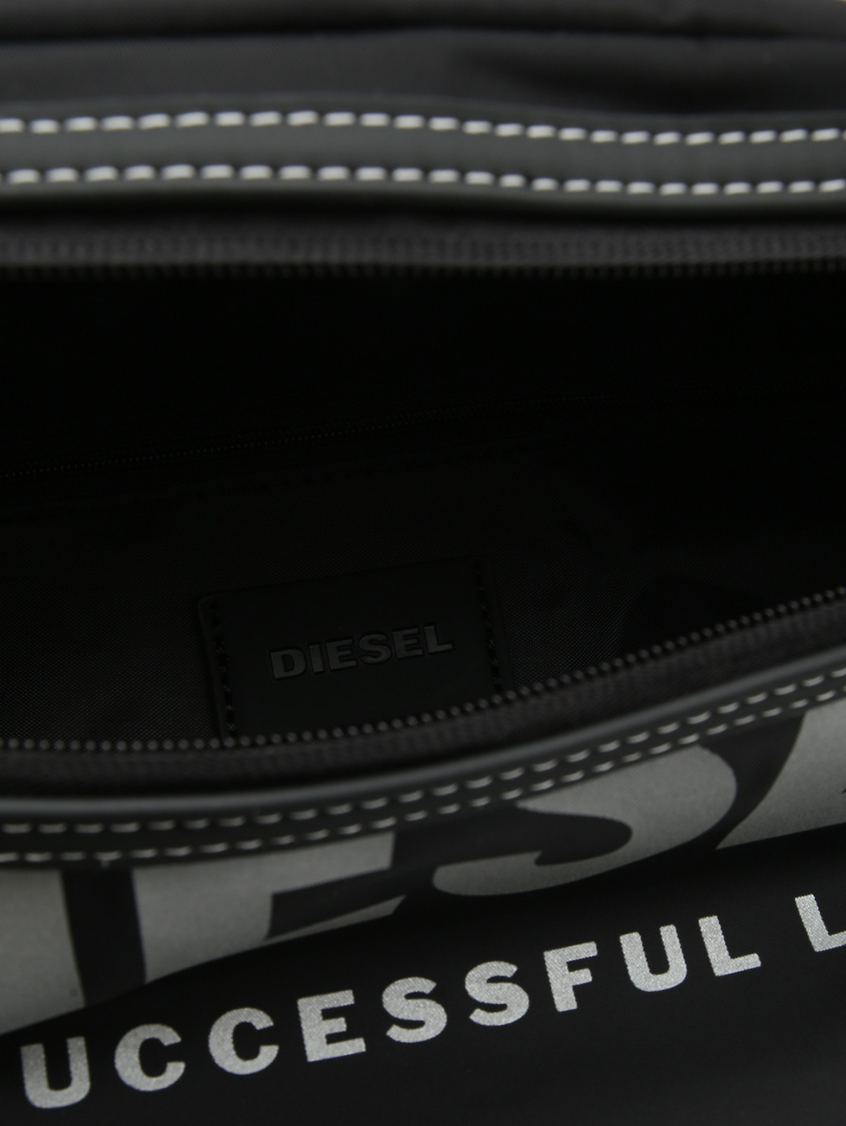 Поясная сумка с принтом Diesel  –  Деталь1  – Цвет:  Черный