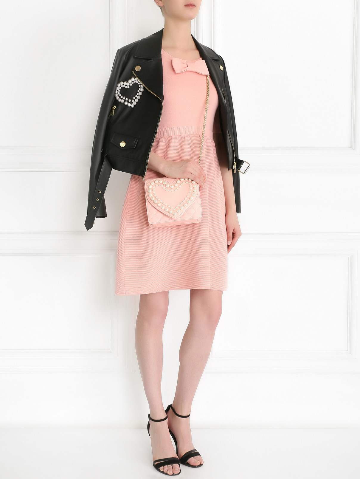 Стеганая сумка из кожи декорированная бусинами Moschino Boutique  –  Модель Общий вид  – Цвет:  Розовый