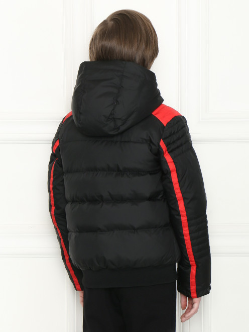 Куртка на молнии с контрастной отделкой - МодельВерхНиз1