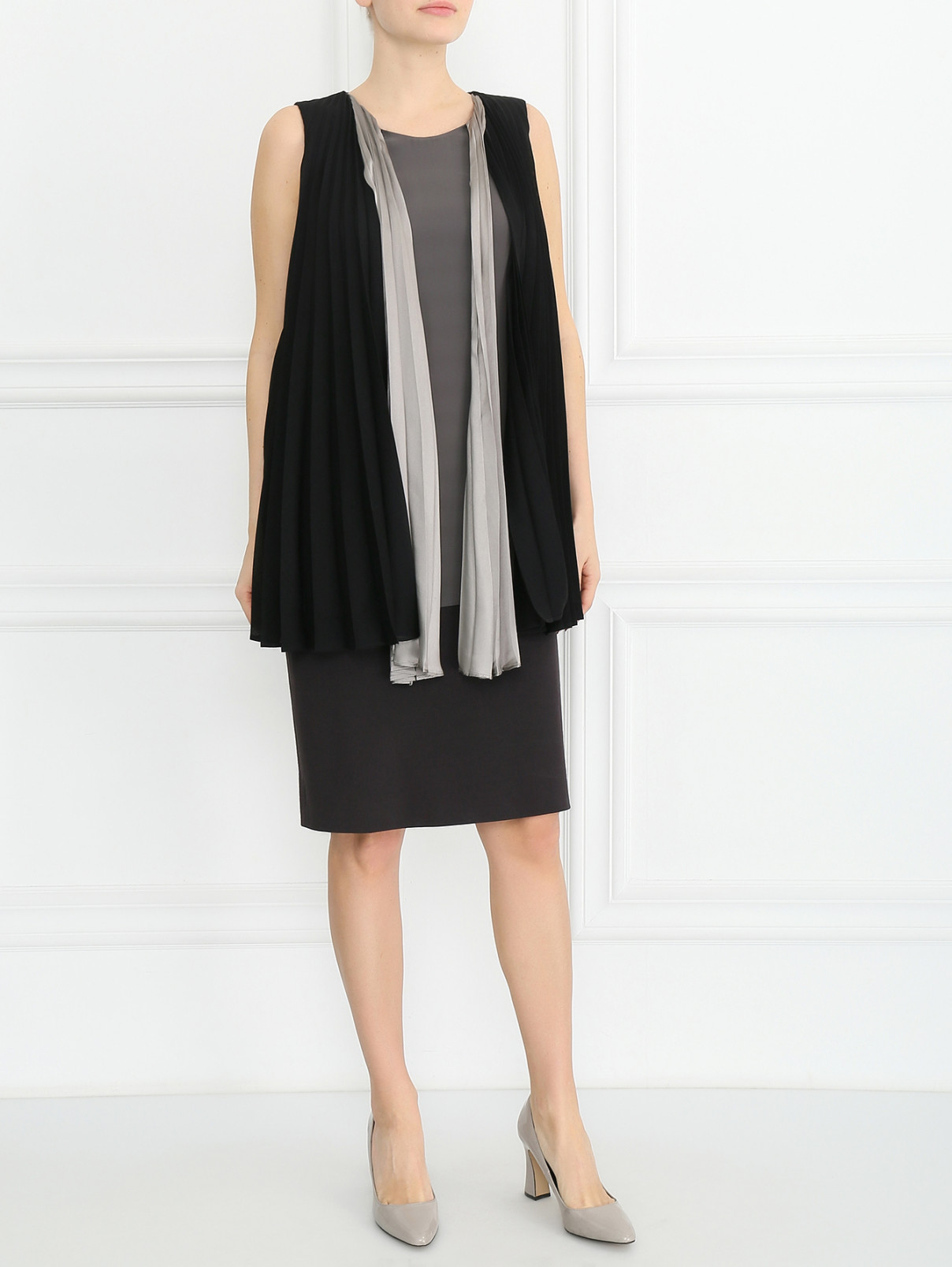 Платье-миди декорированное плиссировкой Maurizio Pecoraro  –  Модель Общий вид  – Цвет:  Черный