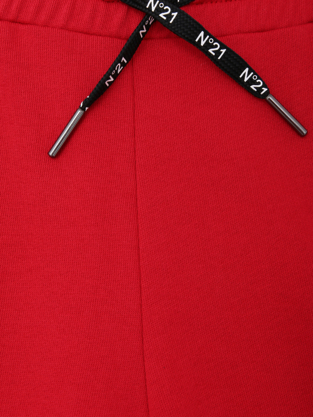 Брюки прямого кроя с карманами N21  –  Деталь  – Цвет:  Красный
