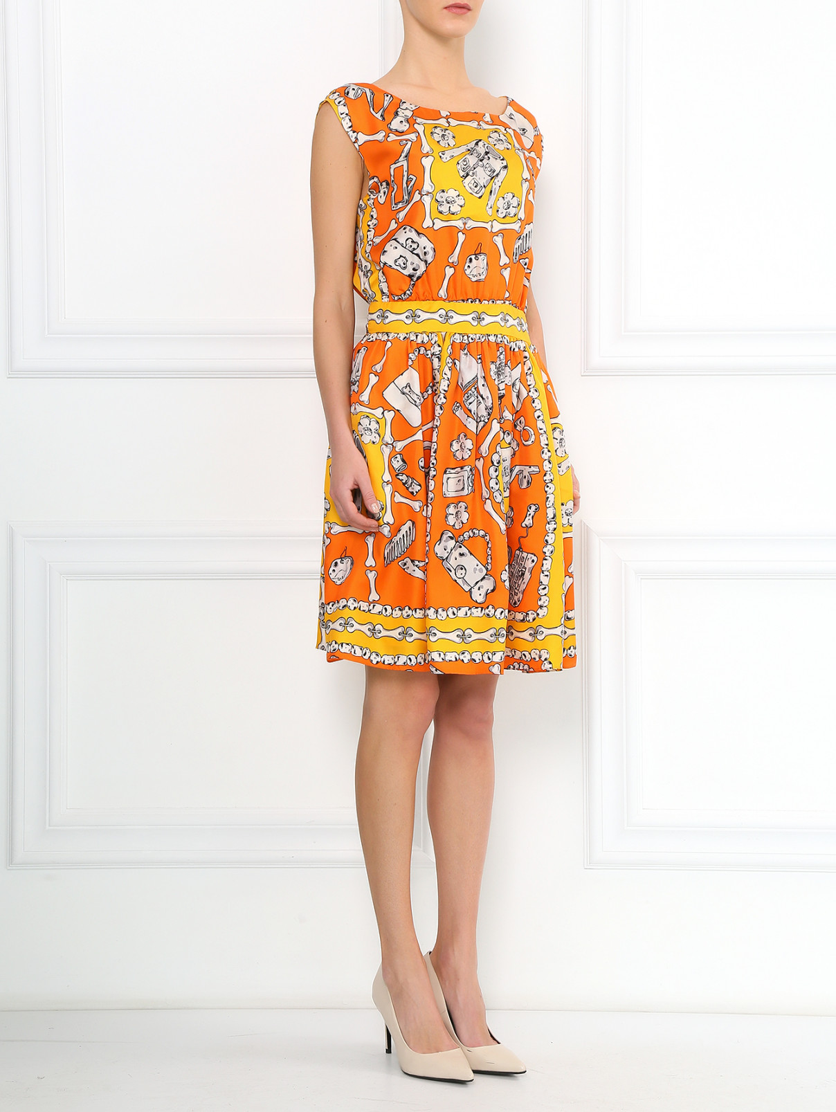 Платье с узором из шелка Moschino Cheap&Chic  –  Модель Общий вид  – Цвет:  Оранжевый