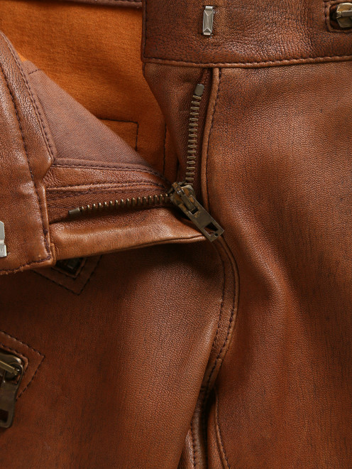 Кожаные брюки - Деталь