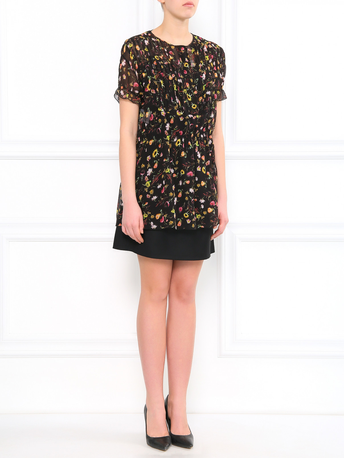 Шелковая блуза с цветочным узором Moschino Cheap&Chic  –  Модель Общий вид  – Цвет:  Узор