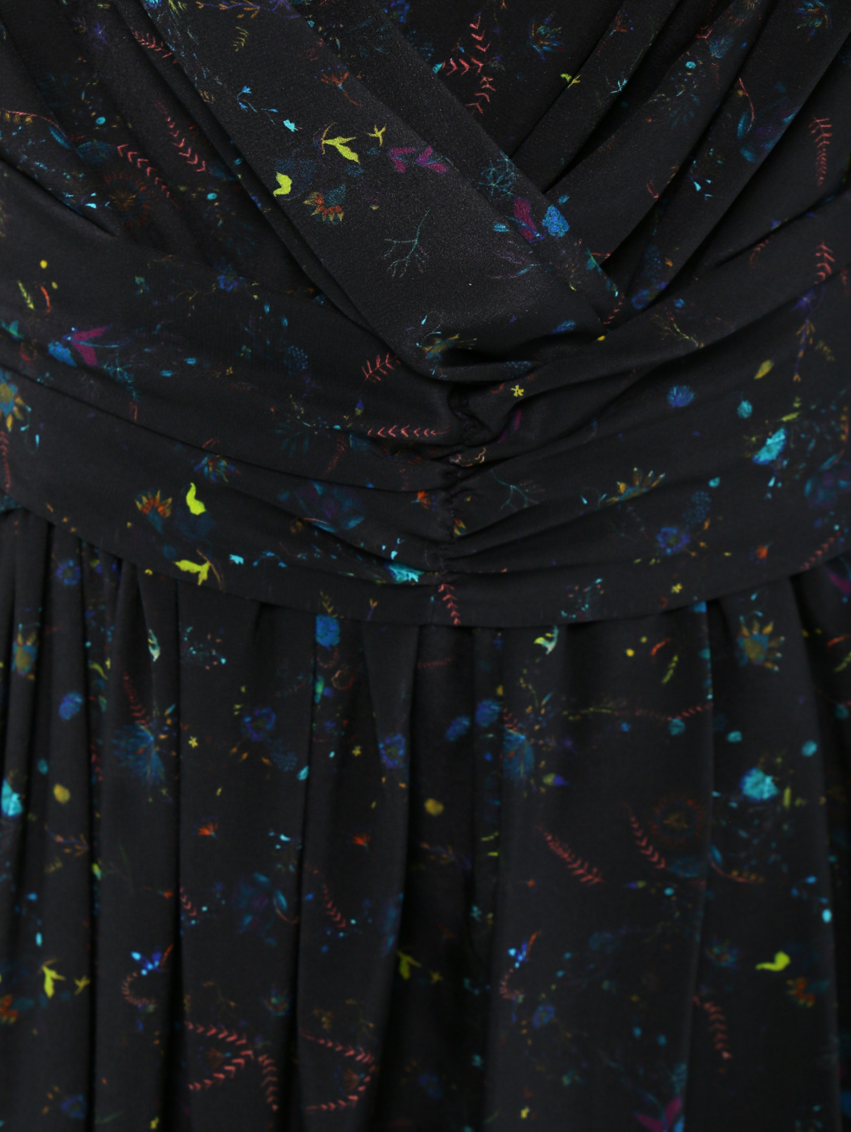 Платье-макси с  принтом и V-образным вырезом Anne Valerie Hash  –  Деталь  – Цвет:  Узор