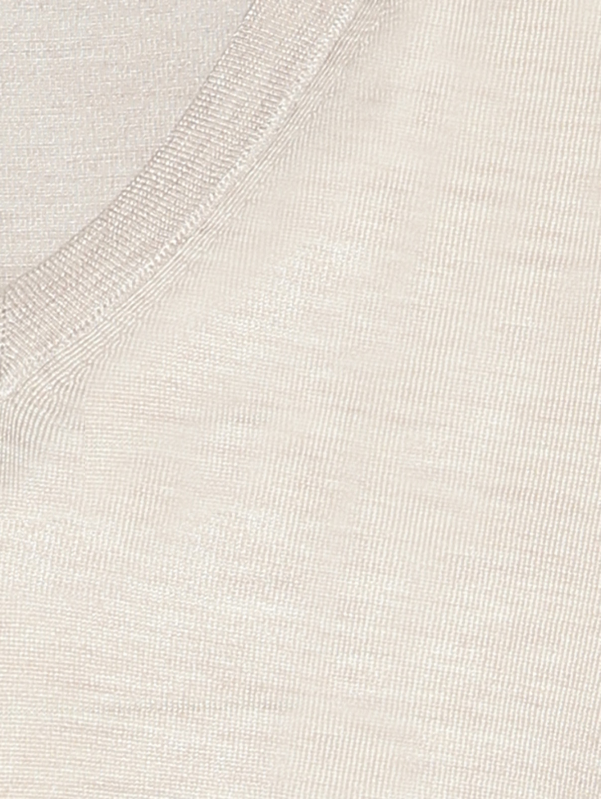 Джемпер из шерсти и шелка с V-образным вырезом Piacenza Cashmere  –  Деталь  – Цвет:  Бежевый