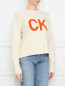 Шерстяной джемпер с логотипом Calvin Klein  –  МодельВерхНиз