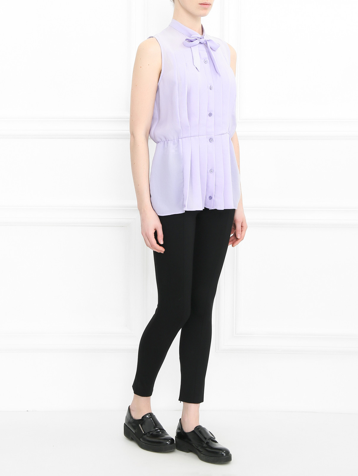 Блуза без рукавов с декоративным бантом Love Moschino  –  Модель Общий вид  – Цвет:  Фиолетовый