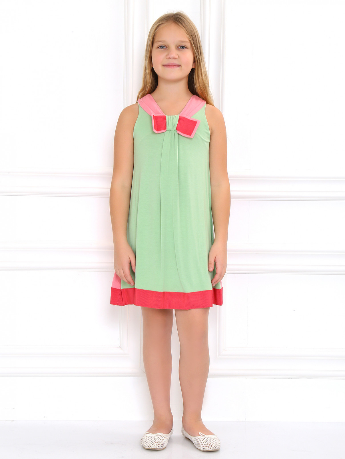 Трикотажное платье А-силуэта с бантиком MiMiSol  –  Модель Общий вид  – Цвет:  Зеленый