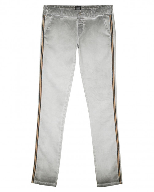 Узкие брюки декорированные тесьмой - Общий вид