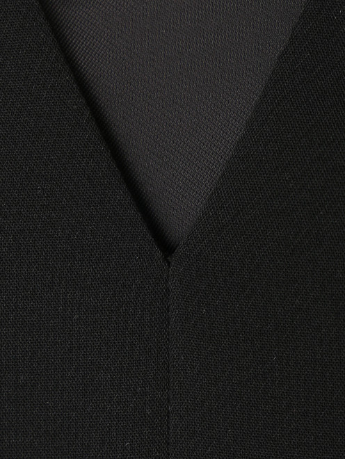 Однотонная блуза с логотипом - Деталь